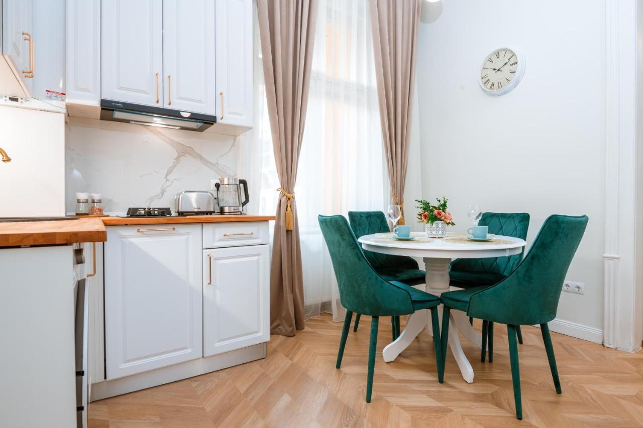 Apartament De Lux Central, P-Ta Matei Corvin Kolozsvár Kültér fotó