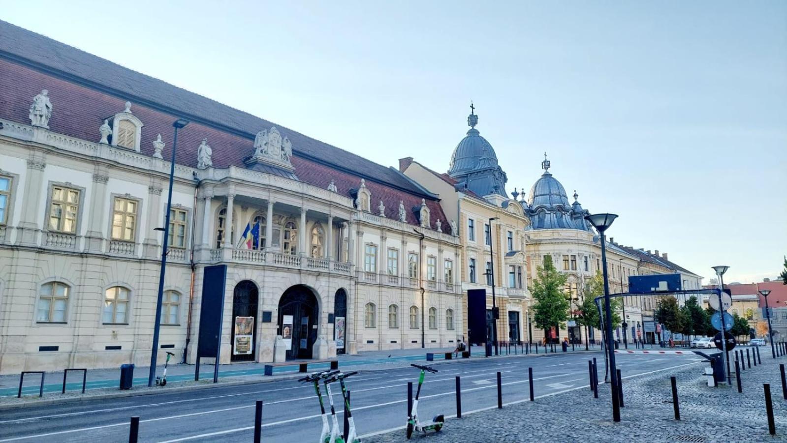 Apartament De Lux Central, P-Ta Matei Corvin Kolozsvár Kültér fotó